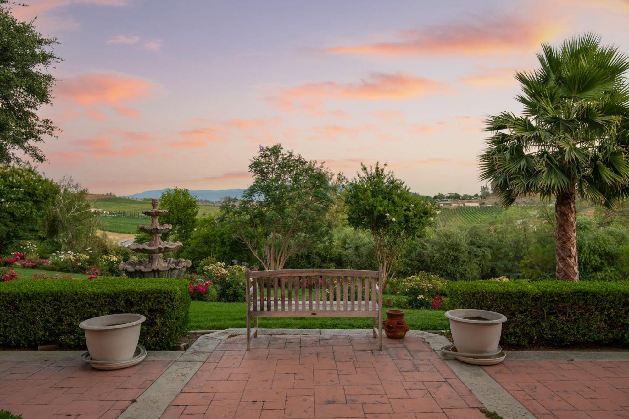 Grand Contento By Avantstay Extraordinary Estate W Pool Hot Tub Movie Room Temecula Extérieur photo