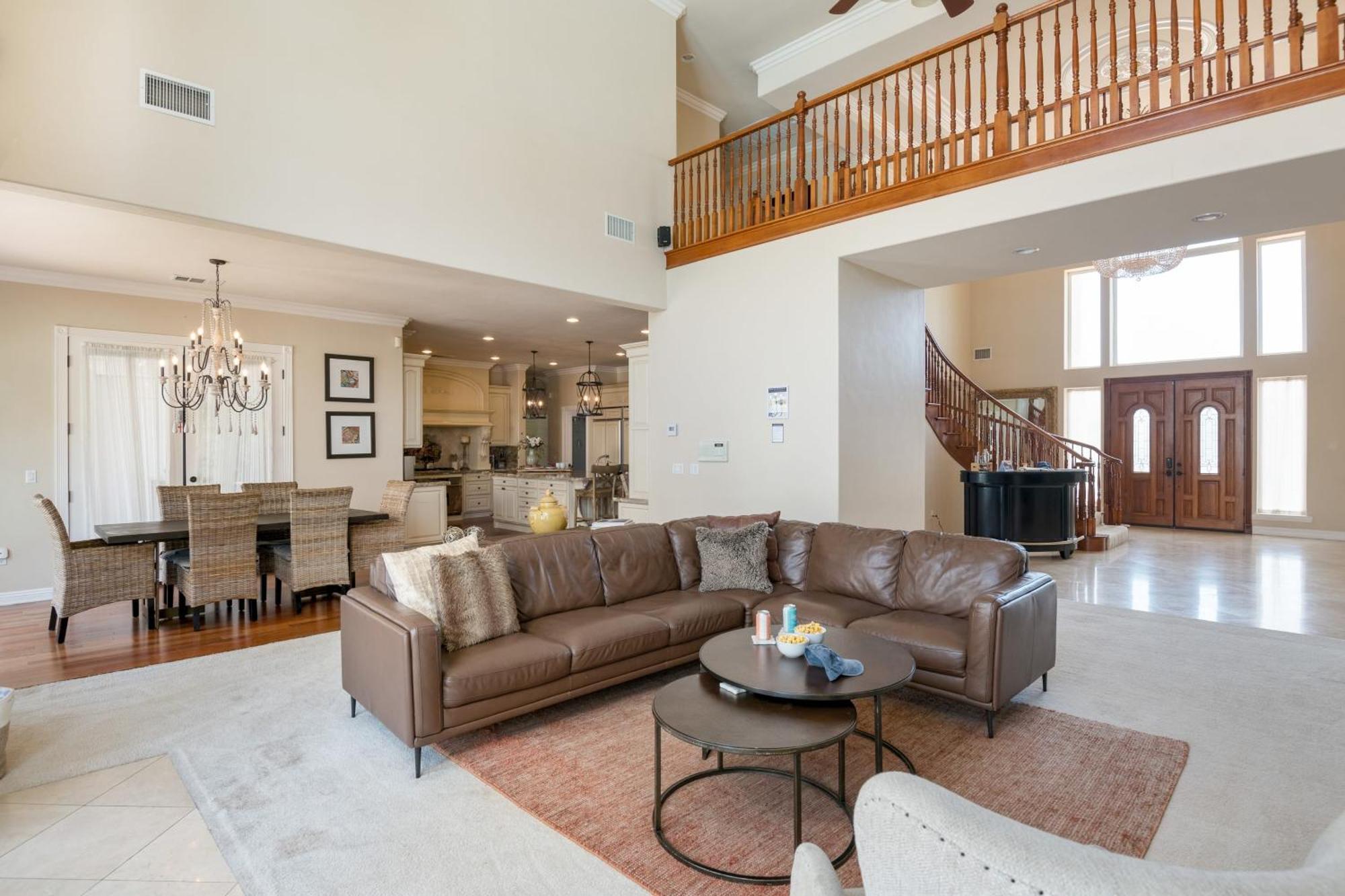 Grand Contento By Avantstay Extraordinary Estate W Pool Hot Tub Movie Room Temecula Extérieur photo