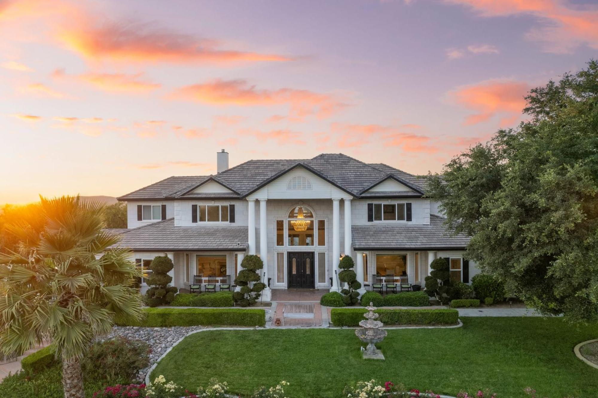 Grand Contento By Avantstay Extraordinary Estate W Pool Hot Tub Movie Room Temecula Extérieur photo